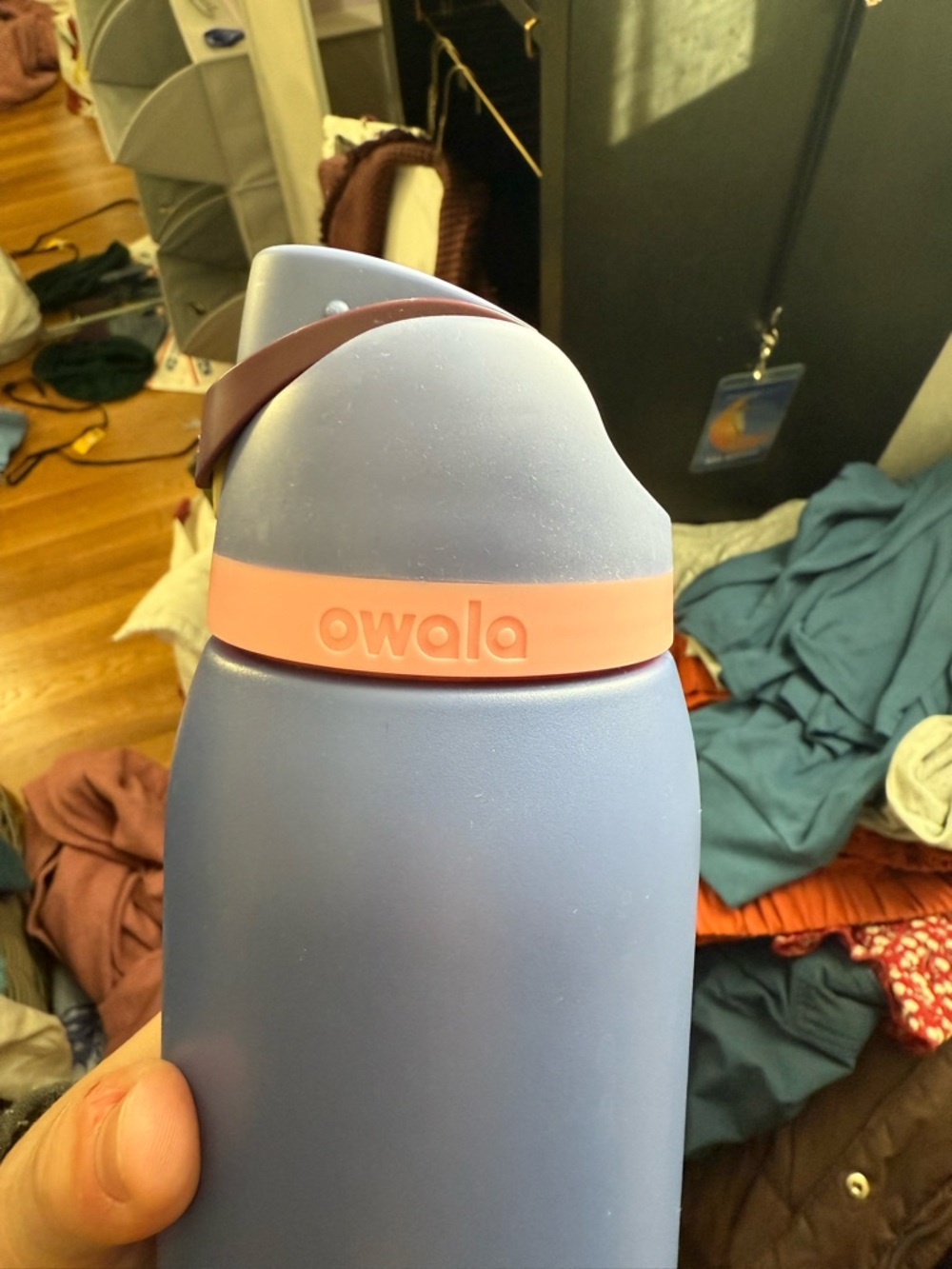 40 oz Owala Free Sip in Blue Jay - Picture 5 of 5